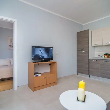 With Terrace In Filipana Marčana