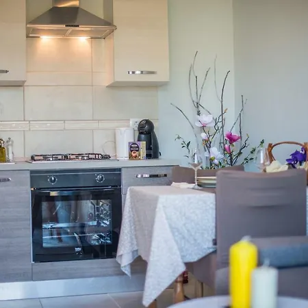 With Terrace In Filipana Lägenhet Marčana